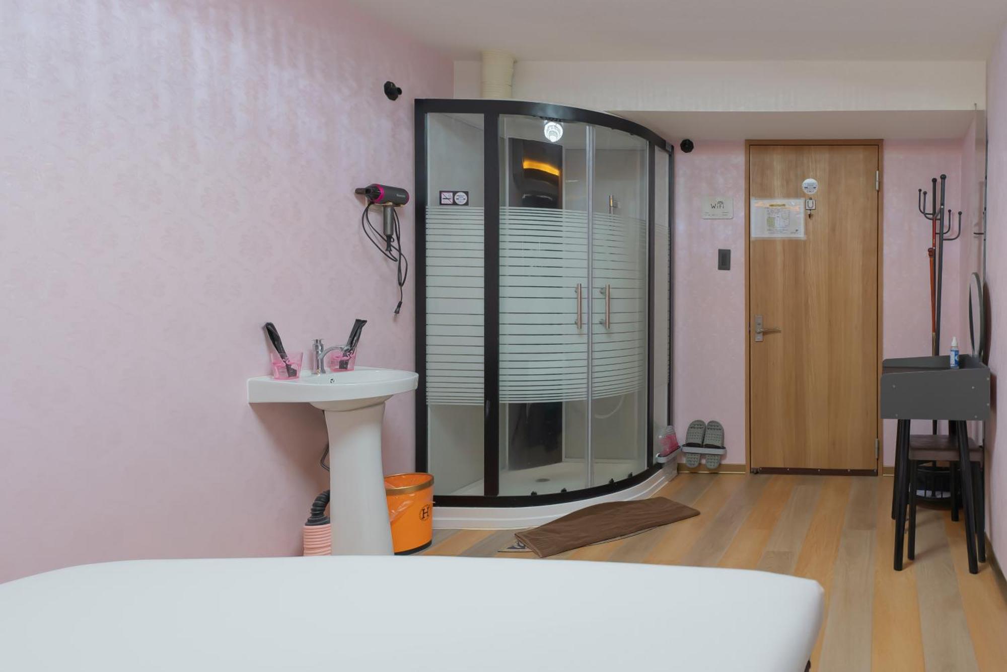 Akarenga House Aparthotel Tokyo Bagian luar foto